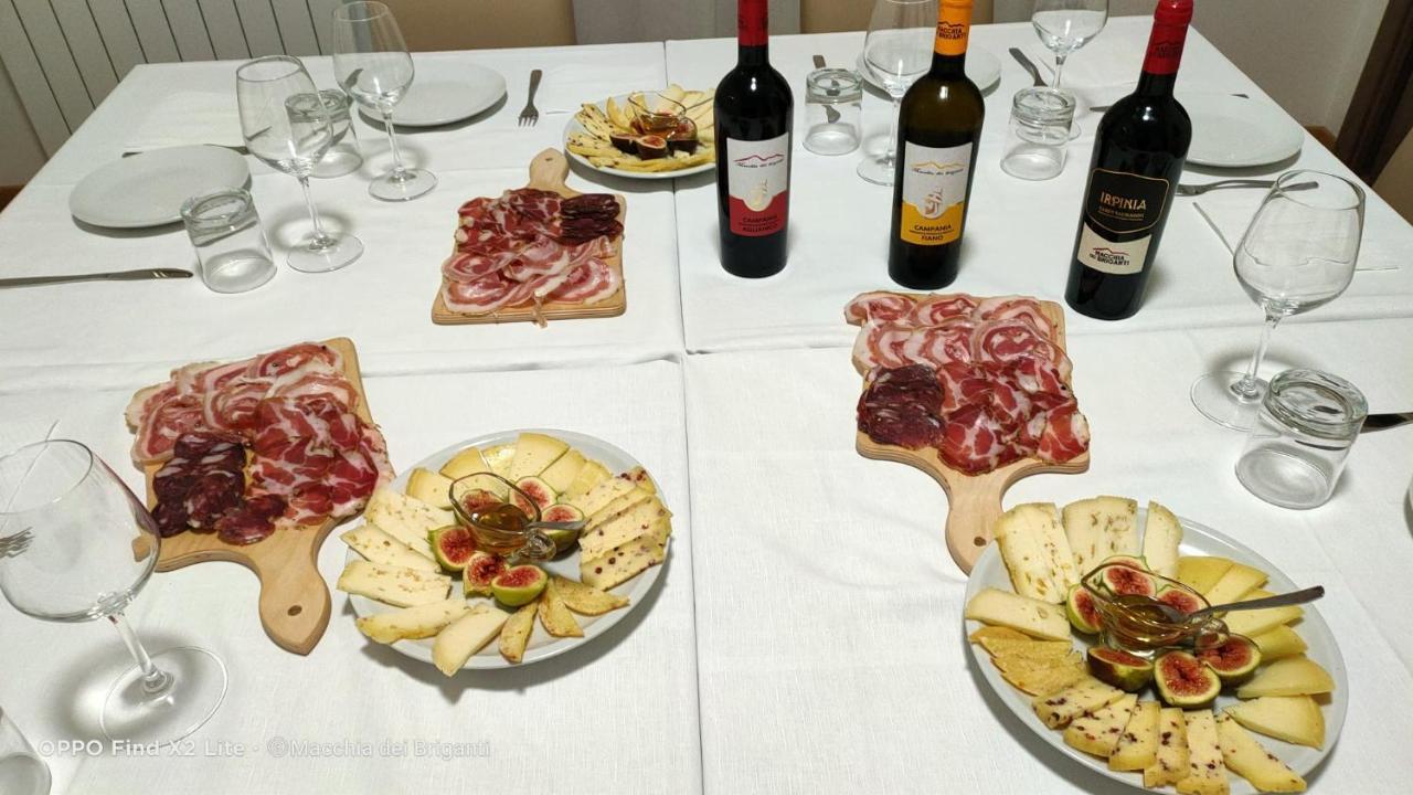 Agriturismo Macchia Dei Briganti - B&B Montefalcione Eksteriør bilde
